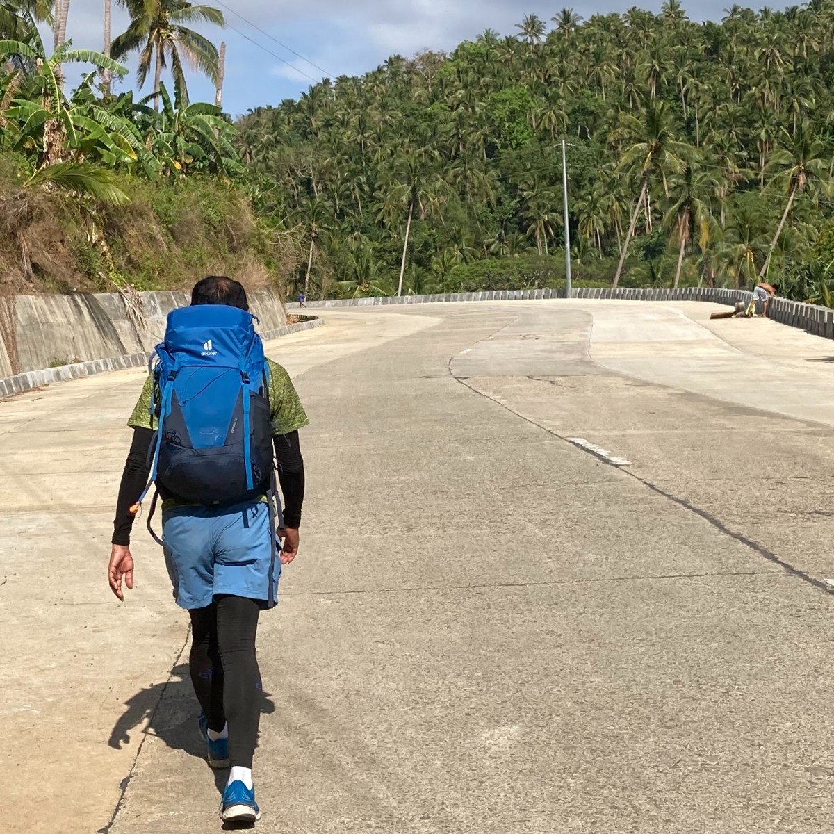 Contact – Long-distance walking across the Philippines